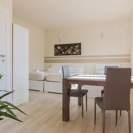 Center Rooms Plasencia Exterior foto