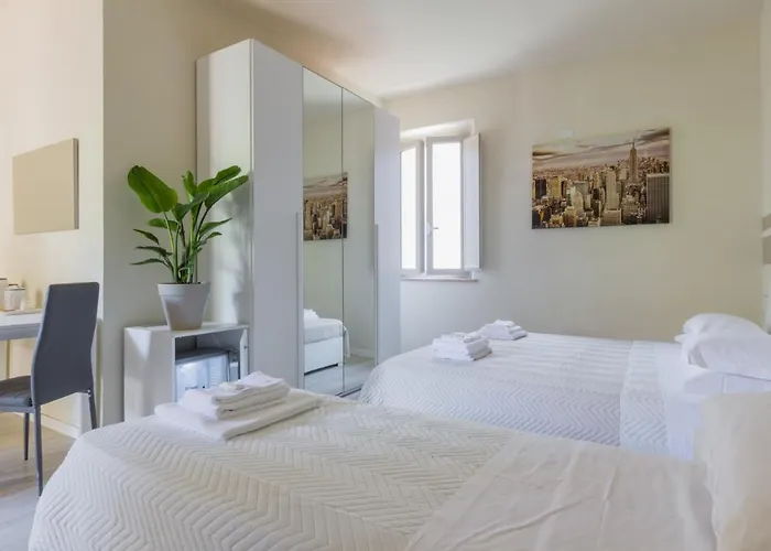 Center Rooms