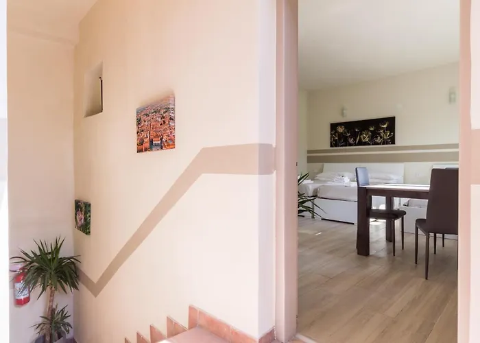 Center Rooms